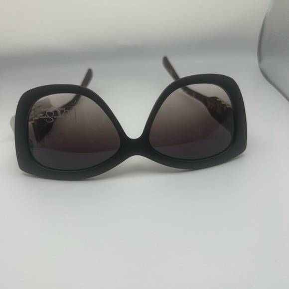 Jessica Simpson Women's Round Sunglasses Cat J6343 Black And Brown - Picture 2 of 6